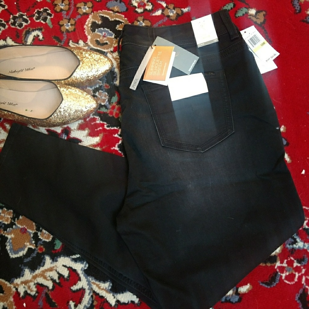 PRICE DROP!!! 18W Melissa McCarthy Black Jeans